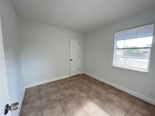 Foto del edificio - 405 NW 5th St