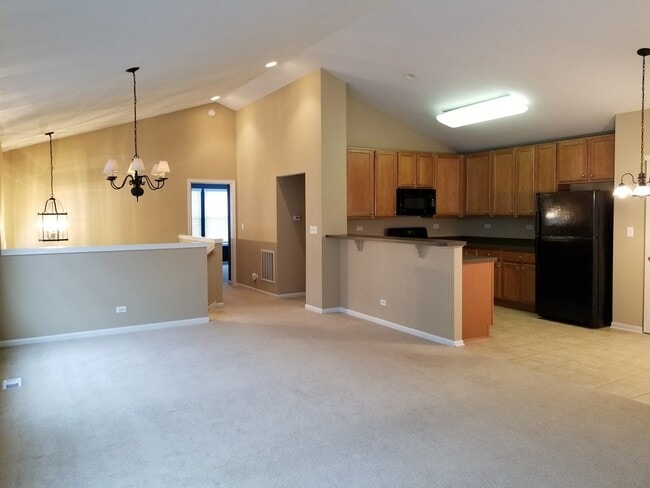 Building Photo - 2444 Emily Ln