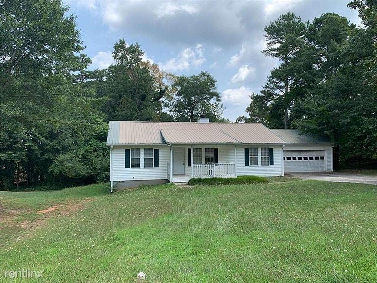 Primary Photo - 3 br, 2 bath House - 36 Katie Ln