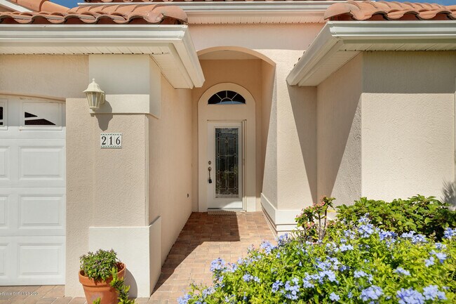 Building Photo - 216 Salt Grass Pl