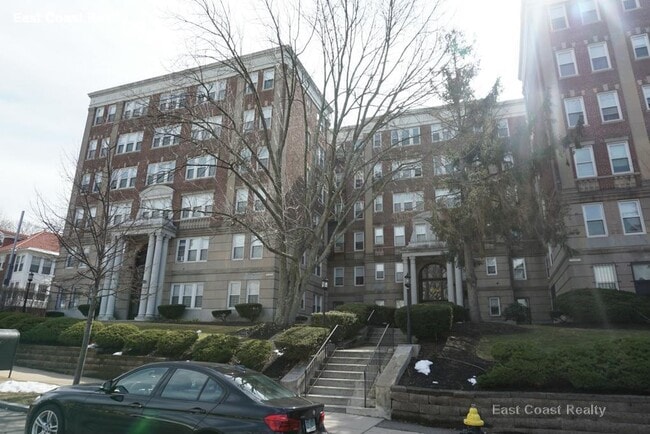 Building Photo - 1820 Commonwealth Ave