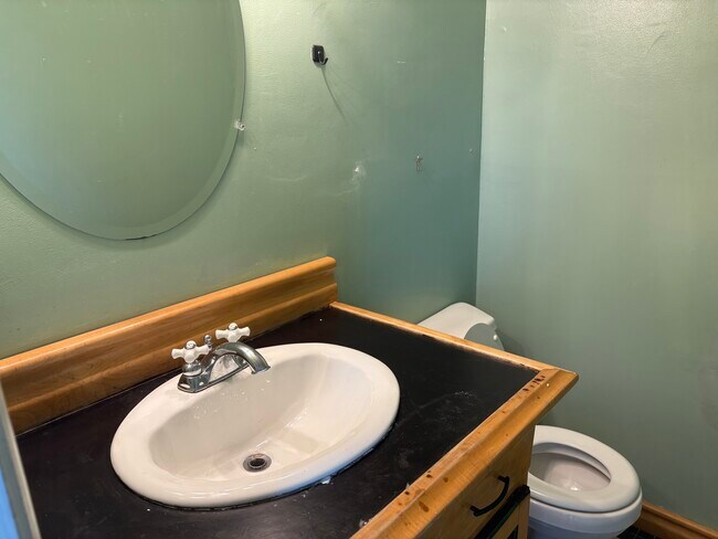 Foto del edificio - 423 Kirkcaldy Ct