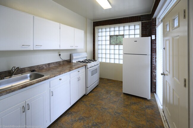 Building Photo - 5708 Pimlico Rd