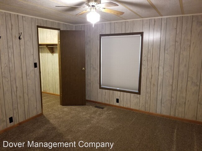 Building Photo - 3 br, 1 bath House - 319 S. Hall Street