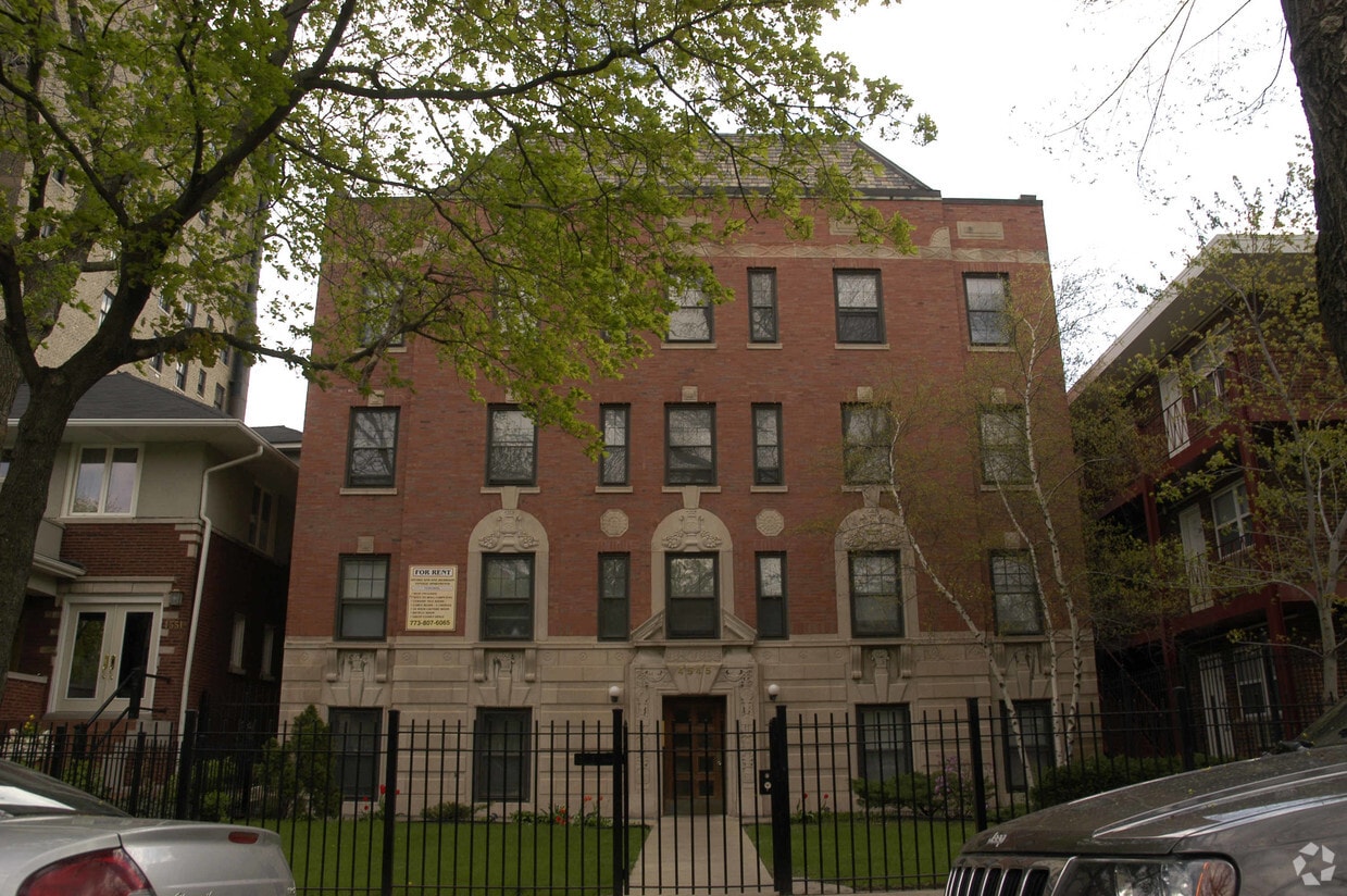 4545 Beacon Street - 4545 N Beacon St