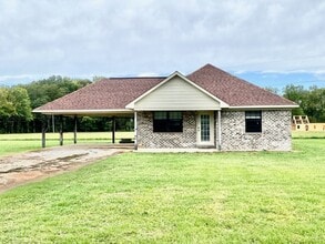 Building Photo - 2864 Traceland Dr