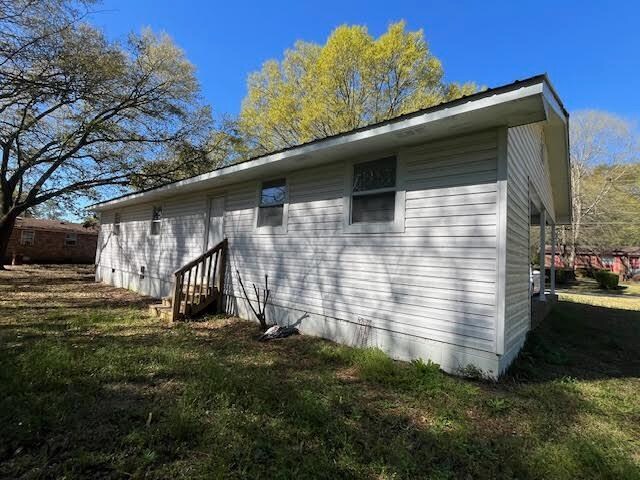 Building Photo - 203 Vienna Cir