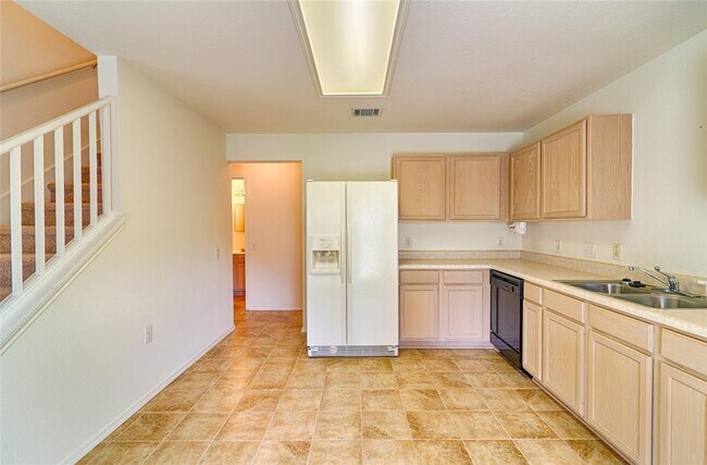 Building Photo - 6433 Tara Dr