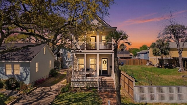 Building Photo - 4712 Avenue Q