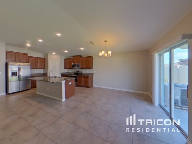 Building Photo - 1615 Broad Winged Hawk Dr