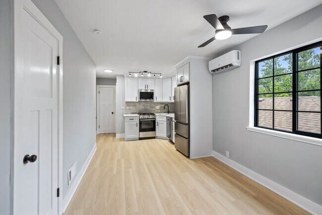 Foto del edificio - 1434 Circle Ave