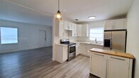 Foto principal - 275 NW 46th St