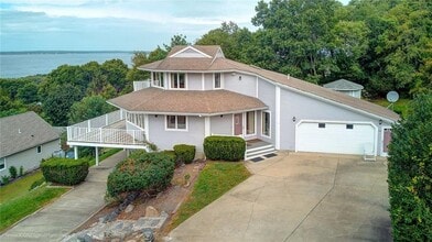 Building Photo - 108 Horizon Dr