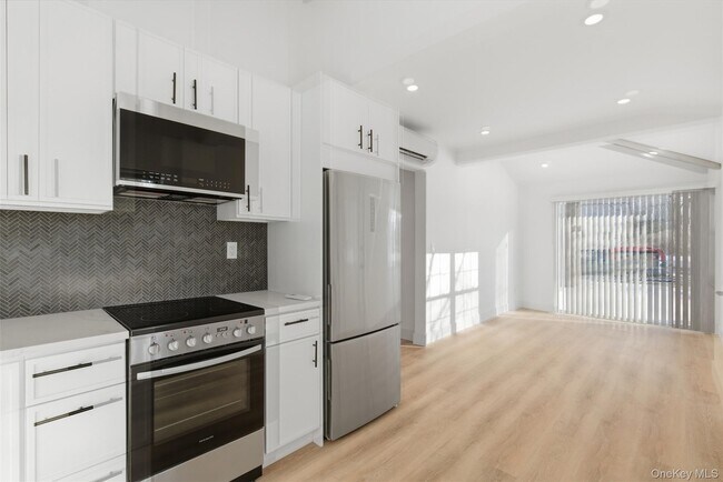 Foto del edificio - 134 E Main St