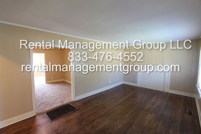 Foto del edificio - New On The Market! Fresh New Updates!! Bet...