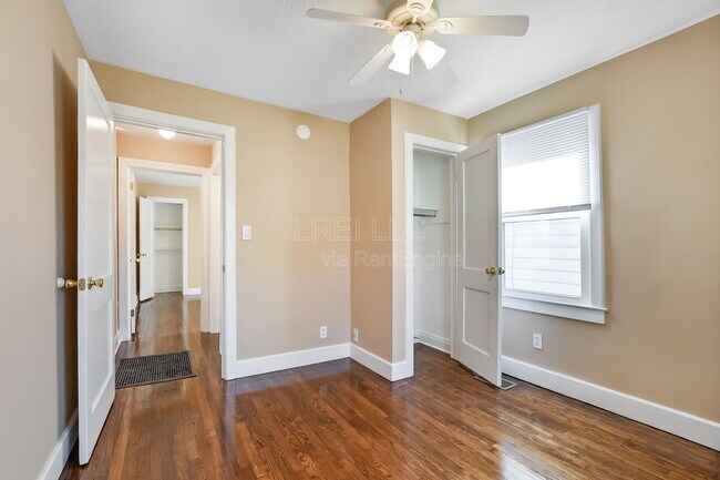 Foto del edificio - 936 Camden Ave