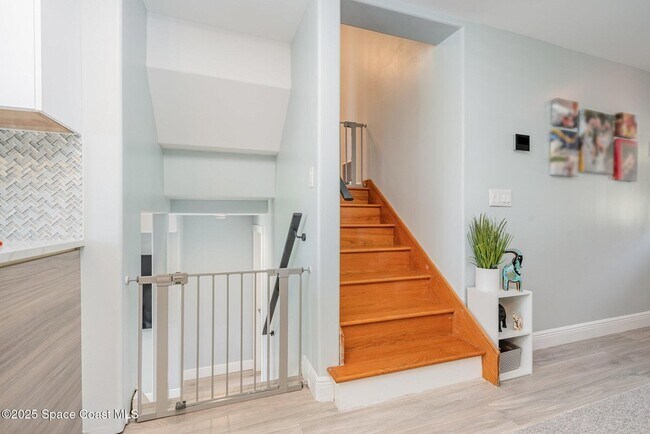 Foto del edificio - 409 E Melbourne Ave