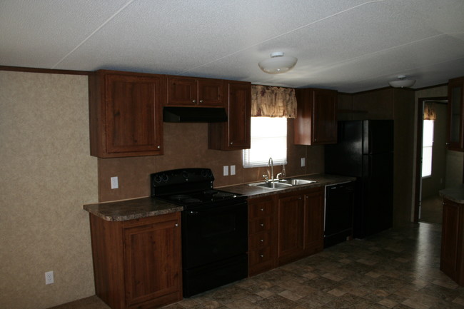 Kitchen - Tri City Mobile Home Park