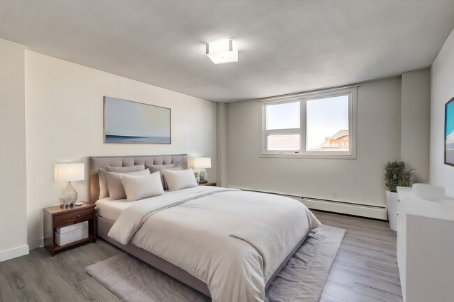 Building Photo - Fontana Place