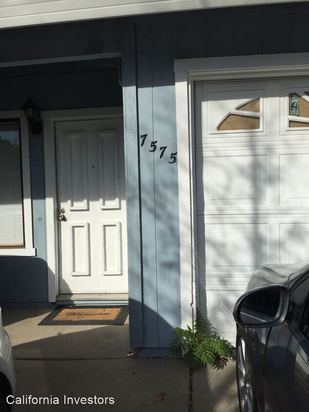 Foto principal - 2 br, 1 bath House - 7575 Cook Ave