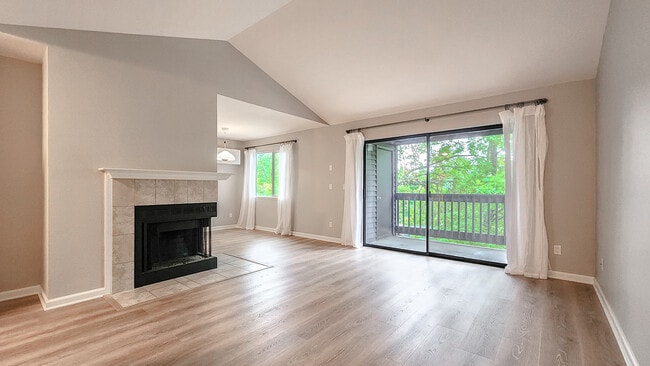Building Photo - 9580 SW 146th Ter