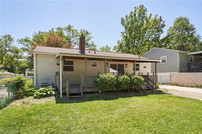 Foto del edificio - 1056 Endicott Dr