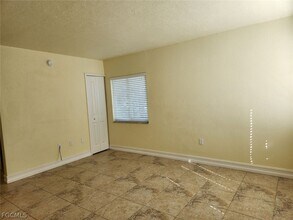 Building Photo - 3175 Royalston Ave