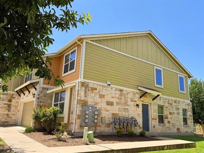 Foto del edificio - 1620 Bryant Dr