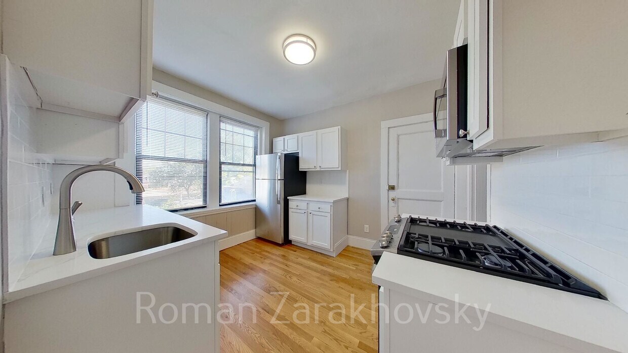 292 Harvard St Unit 7Z, Cambridge, MA 02139 Condo for Rent in