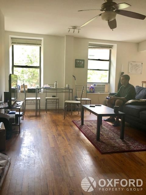 Foto principal - 310 West 95th Street