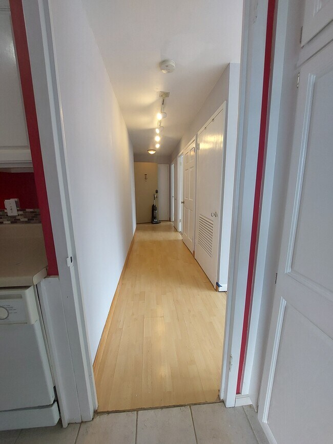 Foto del edificio - 11850 Edgewater Dr