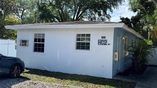 Foto del edificio - 800 SE 15th St