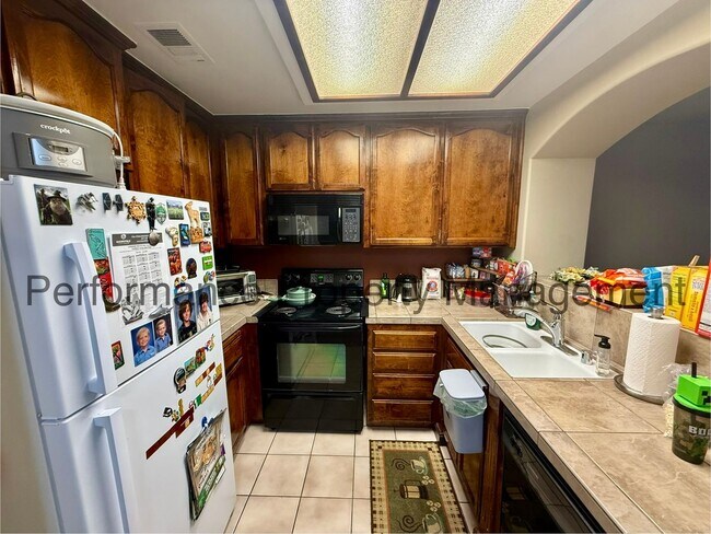 Foto del edificio - Charming 3 Bed/2 Bath San Lauren Home