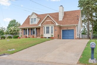 Building Photo - 350 Northridge Dr