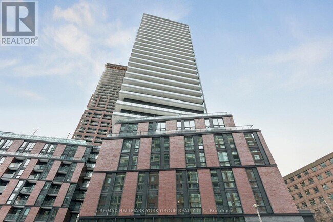 Building Photo - 35 Parliament St