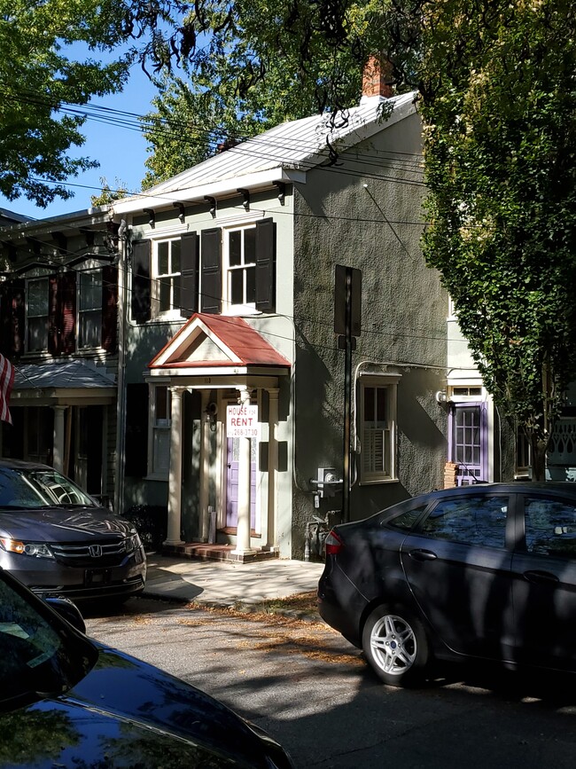 Foto del edificio - 113 Charles St