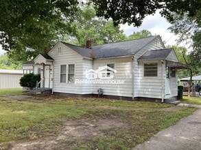 Building Photo - 1017 N Salisbury Ave