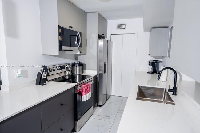 Foto del edificio - 11520 SW 57th St