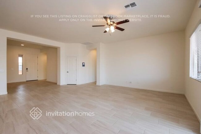 Foto del edificio - 19270 E Thornton Rd