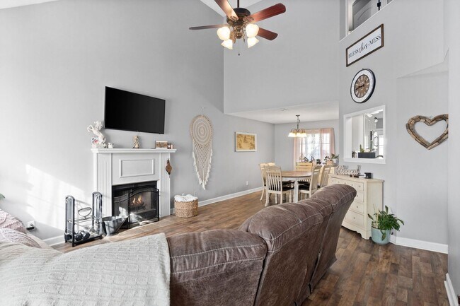 Foto del edificio - 4 Bedroom Pet Friend Home For Rent Near Dotsonville Road!