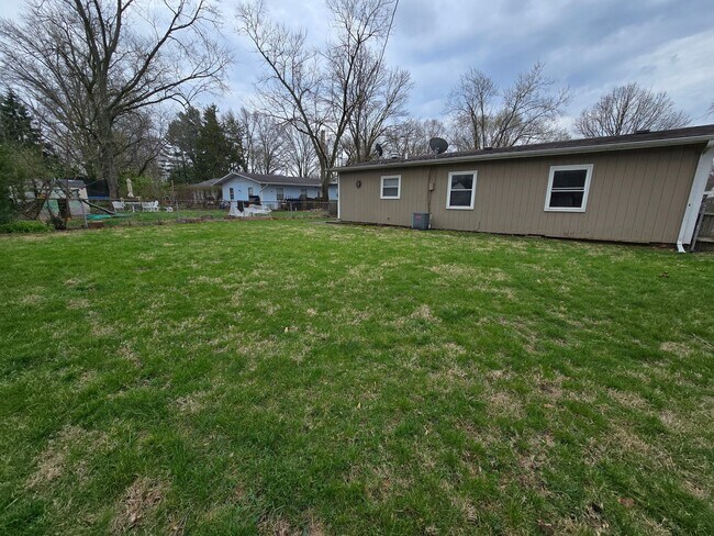 Foto del edificio - 3 Bedroom Century Modern Home