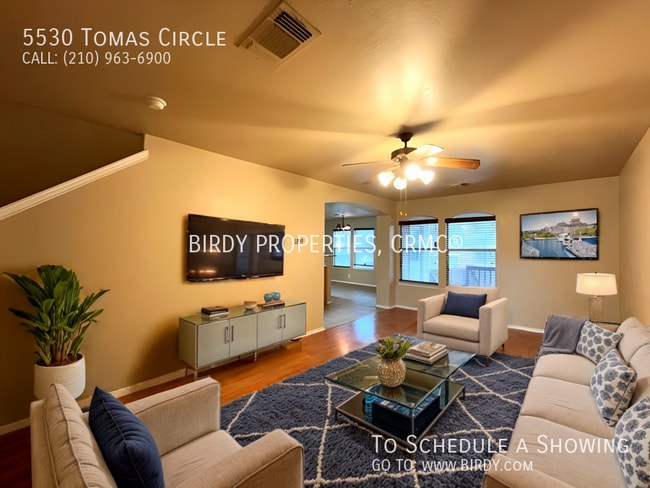 Building Photo - "Charming 3-Bed Sanctuary with 2.5 Baths i...