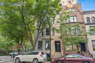 Building Photo - 1300 N Ritchie Ct
