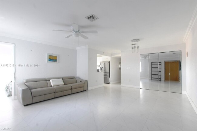 Building Photo - 3 br, 2 bath House - 49 Majorca Ave Apt 303