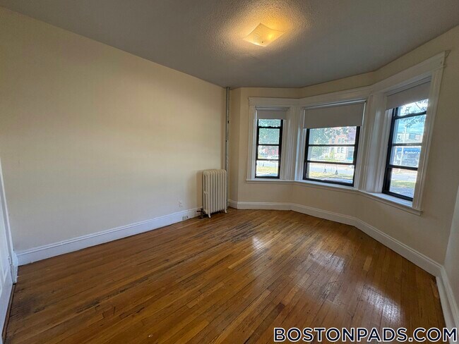 Building Photo - 1156 Commonwealth Ave