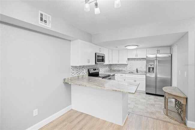 Foto del edificio - 3411 Clark Rd