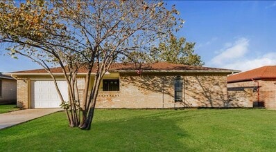 Building Photo - 817 Oak Grove Ln