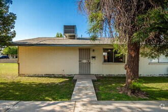 Building Photo - 1209 S Roosevelt St