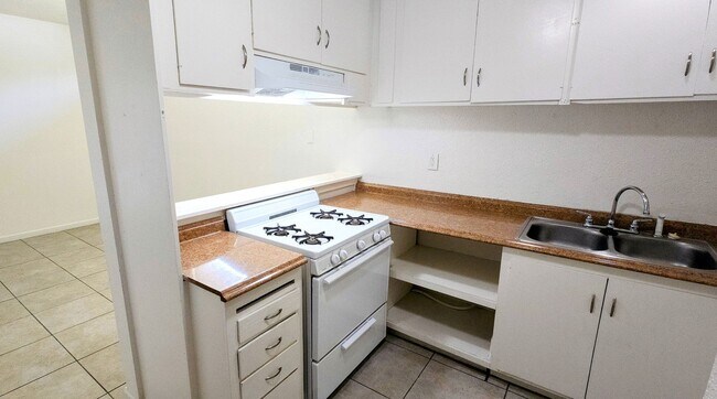Foto del edificio - NO APPLICATION FEES (Section-8 Ok) 3-Bed A...