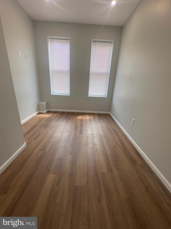 Foto del edificio - 1211 W Cambria St
